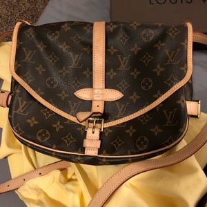 Louis Vuitton Saumur MM crossbody bag